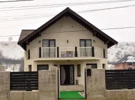 Casa Iura