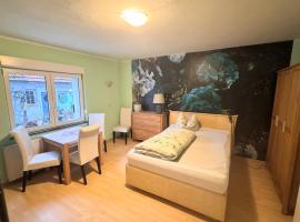 Farm Privatzimmer Reni Gemeinschaftsbad Free WiFi Naturgarten, Zelt-Lodge in Hausbreitenbach