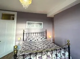 Cosy Apartment in Edinburgh city centre , 2 bedroom1 Bathroom