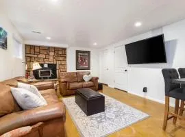 Ski Bum Chalet Close to Resorts