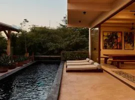 Casa Zpada