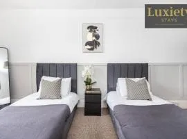 Gorgeous & Stylish 3BR Home HIGH STREET LOCATION by Luxiety Stays Serviced Accommodation