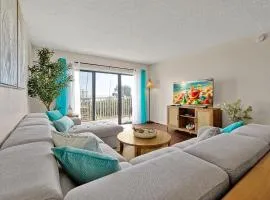 Stunning Beachfront Apartment Near Cocoa Beach Pier