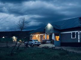 Flair Camp Experiences, hotel v destinaci Ololaimutiek