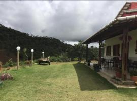 Sitio Canto da Siriema，多明戈斯馬丁斯的豪華帳蓬