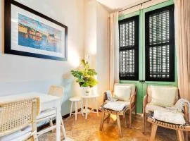 Chic 1-Bedroom & Loft in Prime Location