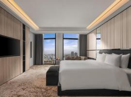 Crowne Plaza Danang City Centre by IHG, hotel in Da Nang
