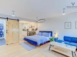 Modern Luxe Loft Free Parking & Wifi King Bed Suite 8