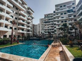 Appartement Vue Mer & Coucher de Soleil, hotel in Aïn Harrouda