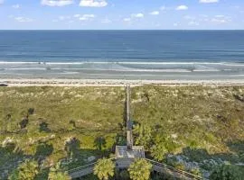 Beachfront Resort Getaway 2BR-2BA Condo