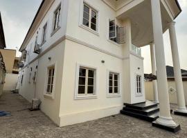 The Breeze Apartment Magodo, boende med sj&auml;lvhush&aring;ll i Sagisa