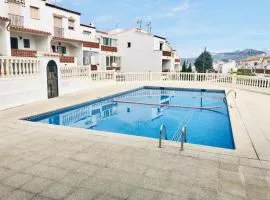 Townhouse in Rosas near Aqua Brava Water Park