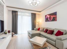 Sunset Resort 401 Apartment with beach and pool, ξενοδοχείο σε Fonyod