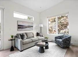 Mountain Suite - Fully Equipped Kitchen - Heated Bathroom Floor - Ocean View Fire Pit - WD
