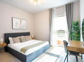 F1 Dreamstay 1bhk Gym Pool