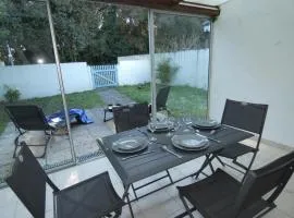 Maison vacances Fromentine 4 pers, véranda, animaux admis, jardin, parking - FR-1-540-309