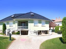 Bo-Ni Vendégház, bed and breakfast en Fertőd