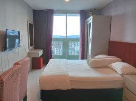Apartemen IDR Borneo Bay &ndash; hotel z wannami z hydromasażem 