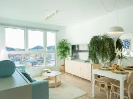 XPCE URBAN 10 MALAGA SKYLINE - Parking Free