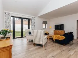 Home Farm Holiday Homes - Sleeps 26