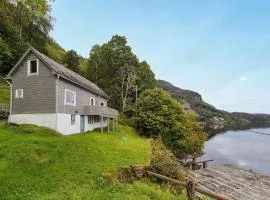 3 Bedroom Stunning Home In Omastrand