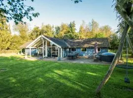 Stunning Home In Væggerløse With Sauna