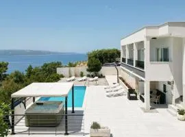 Nice Home In Makarska
