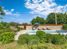 Three-Bedroom Holiday Home In Mratovo