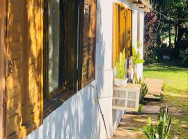 Che Camba, guest house in Colonia Carlos Pellegrini