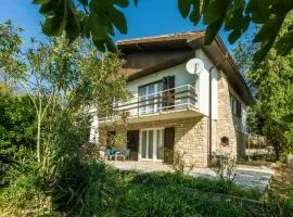 Beautiful Apartment In Premantura