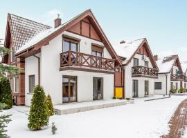 Stunning Apartment In Zarnowska, hotel a Żarnowska