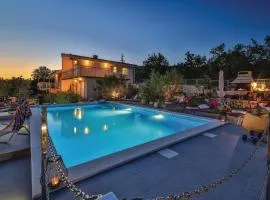 Three-Bedroom Holiday Home In Labin