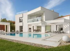 Gorgeous Home In Gajana