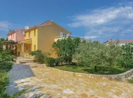 Two-Bedroom Holiday Home In Liznjan