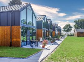 Słoneczny Dwór-Wakacyjny DOM，位于库瑞尼卡慕斯卡的别墅