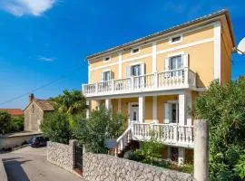 Nice Apartment In Omisalj With Wifi