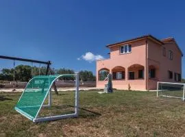 Cozy Home In Vodnjan With Wifi