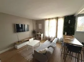 superbe duplex avec parking gratuit