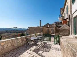Amazing Home In Kuna With Kitchen