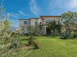 Two-Bedroom Apartment In Razanac
