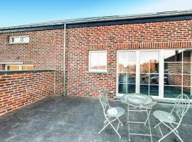 3 Bedroom Beautiful Home In Charnois