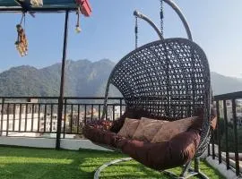 Around stays-Hotel Rising Hills, Tapovan