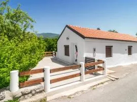 Gorgeous Home In Bater
