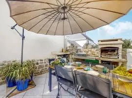 Amazing Home In Plouhinec With Wifi