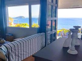 Mare Mia, hotel v destinaci Loutrákion