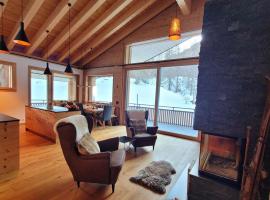 Luxusapartment im alpin-chic Stil mit Pistenzugang, хотел в Курвалден