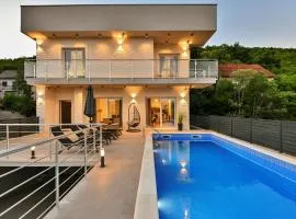 Gorgeous Home In Glavina Donja