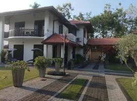 Sella Villa