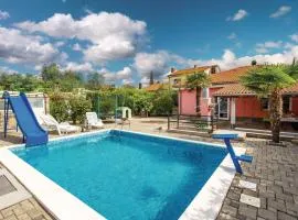 2 Bedroom Beautiful Home In Rijeka