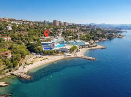 Beach Front Home In Rijeka, hotel v destinaci Rijeka